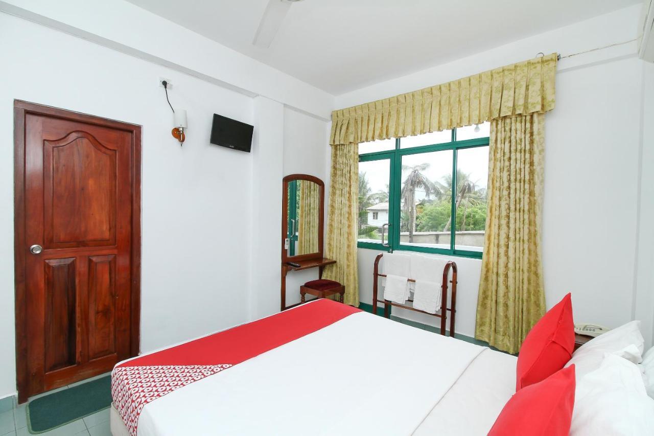 Oyo 290 Night Station Hotel Panadura Luaran gambar