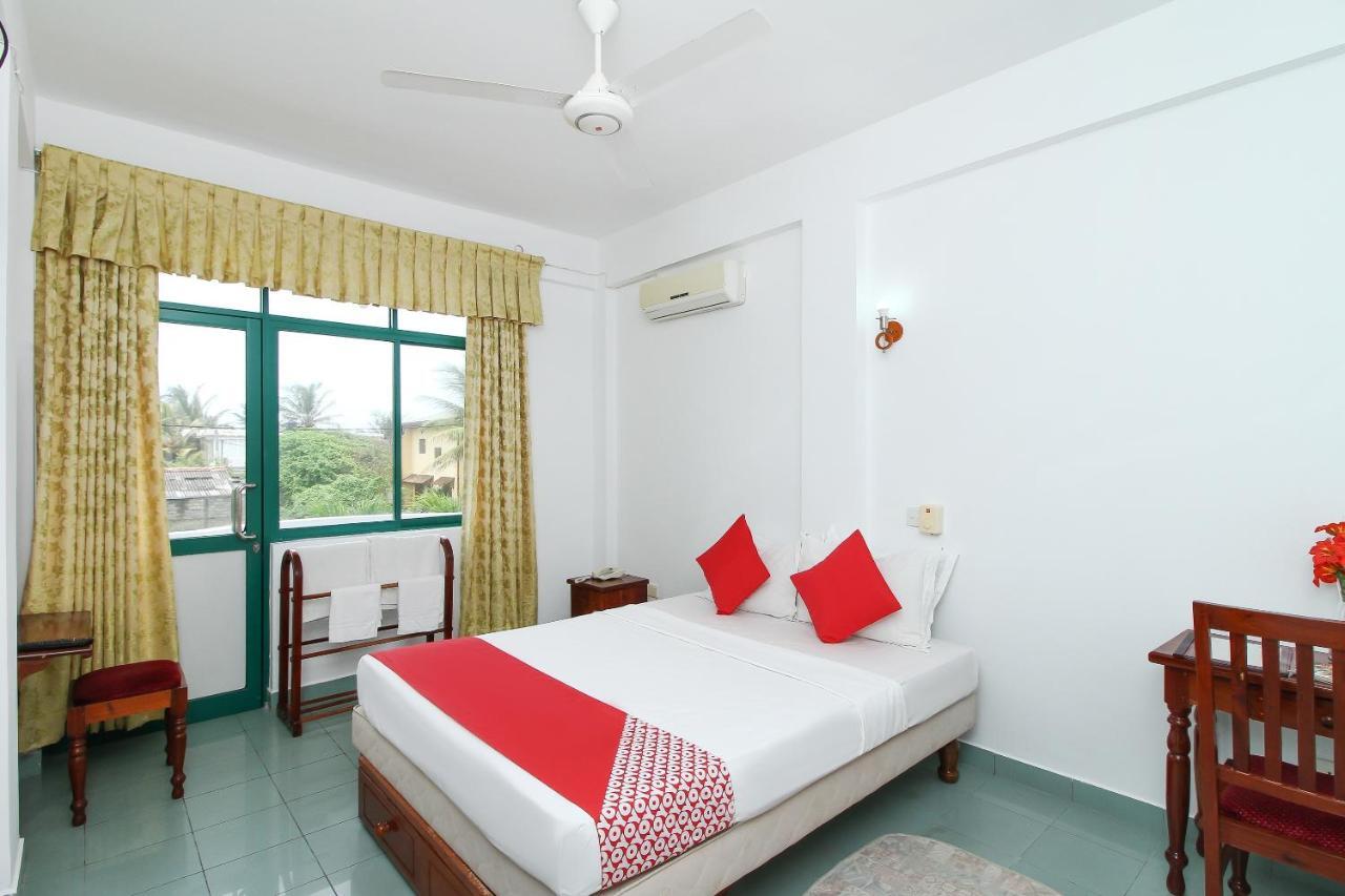 Oyo 290 Night Station Hotel Panadura Luaran gambar