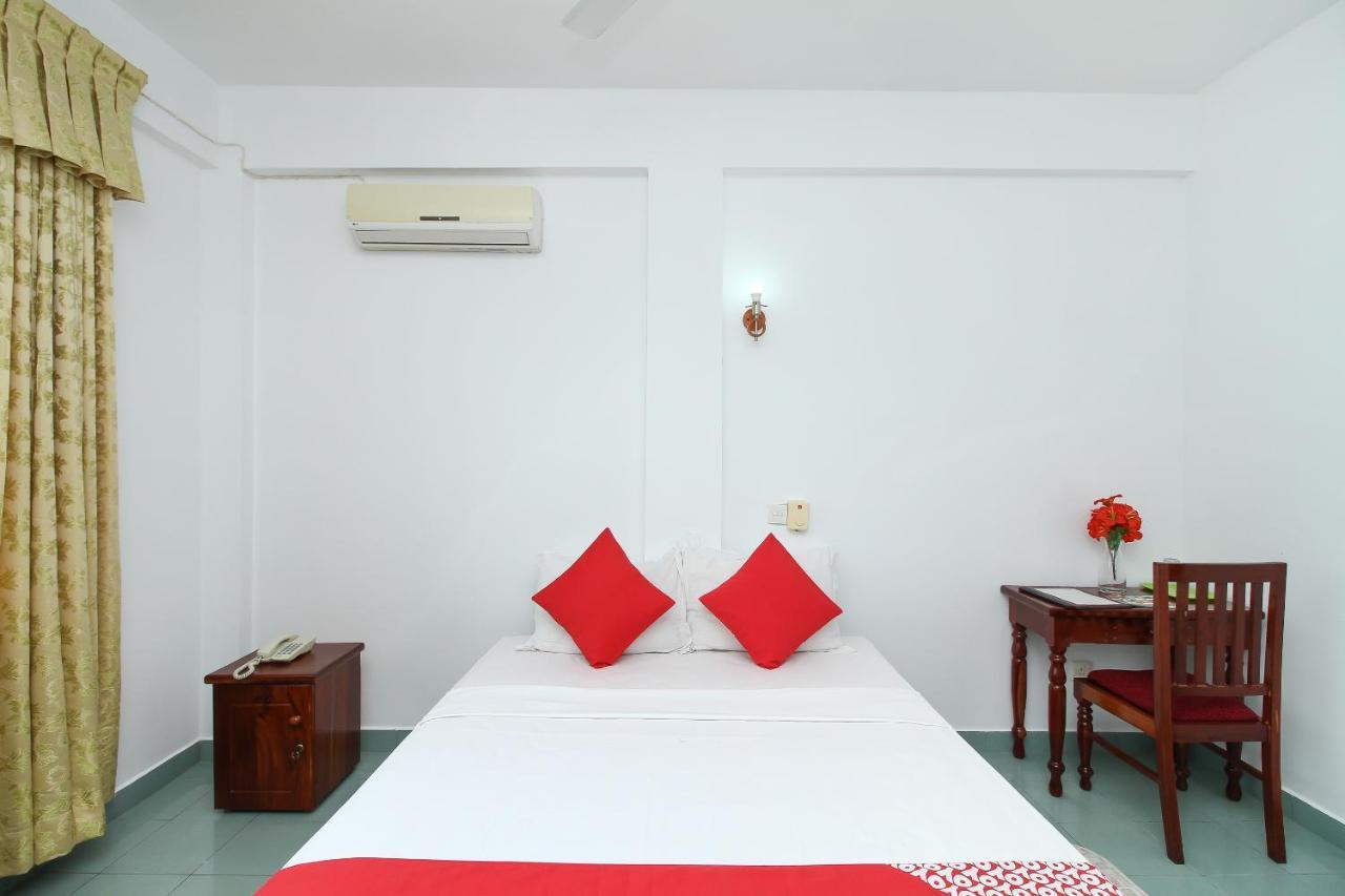Oyo 290 Night Station Hotel Panadura Luaran gambar