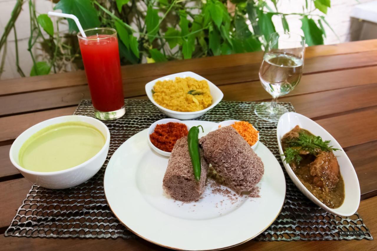 Oyo 290 Night Station Hotel Panadura Luaran gambar